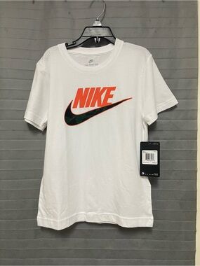 Nike Boys' Futura Evergreen Graphic T-Shirt size 7 White